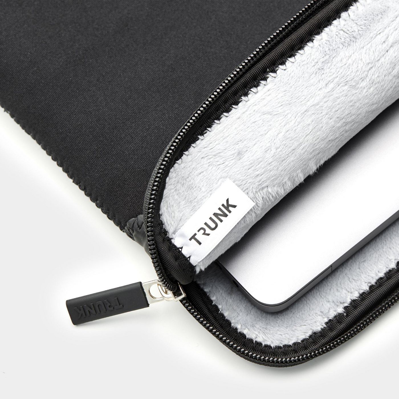 Sleeve Trunk MacBook Pro 16 - Preto