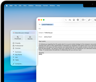 Ecrã do MacBook Air com as ferramentas de escrita da Apple Intelligence a escrever um email