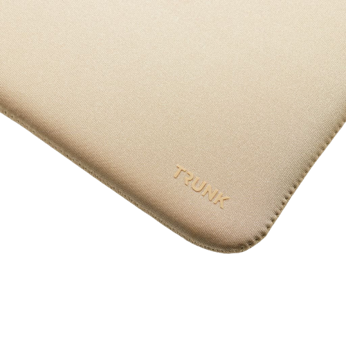 Sleeve Trunk MacBook Pro 13 e MacBook Air (2022) - Dourado