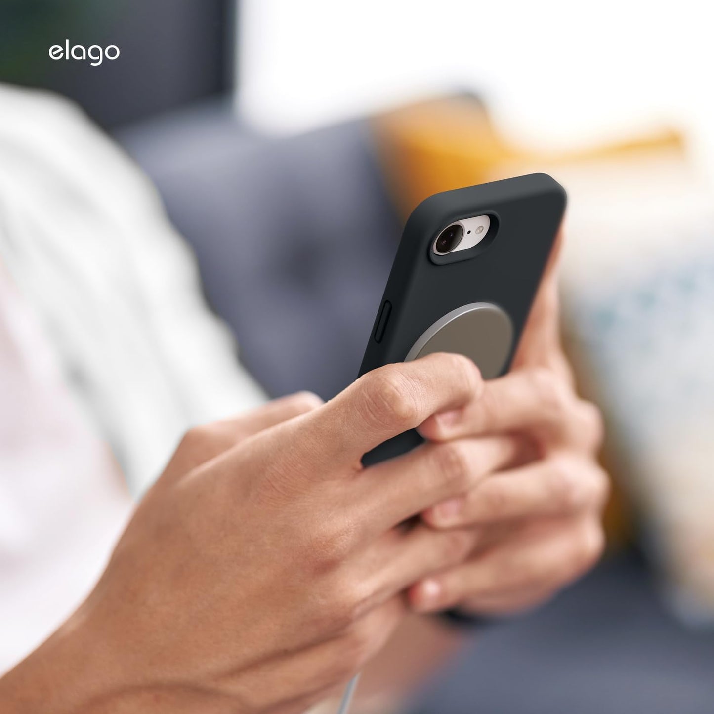 Capa Elago Magnetic Silicone iPhone 16e/17e Black