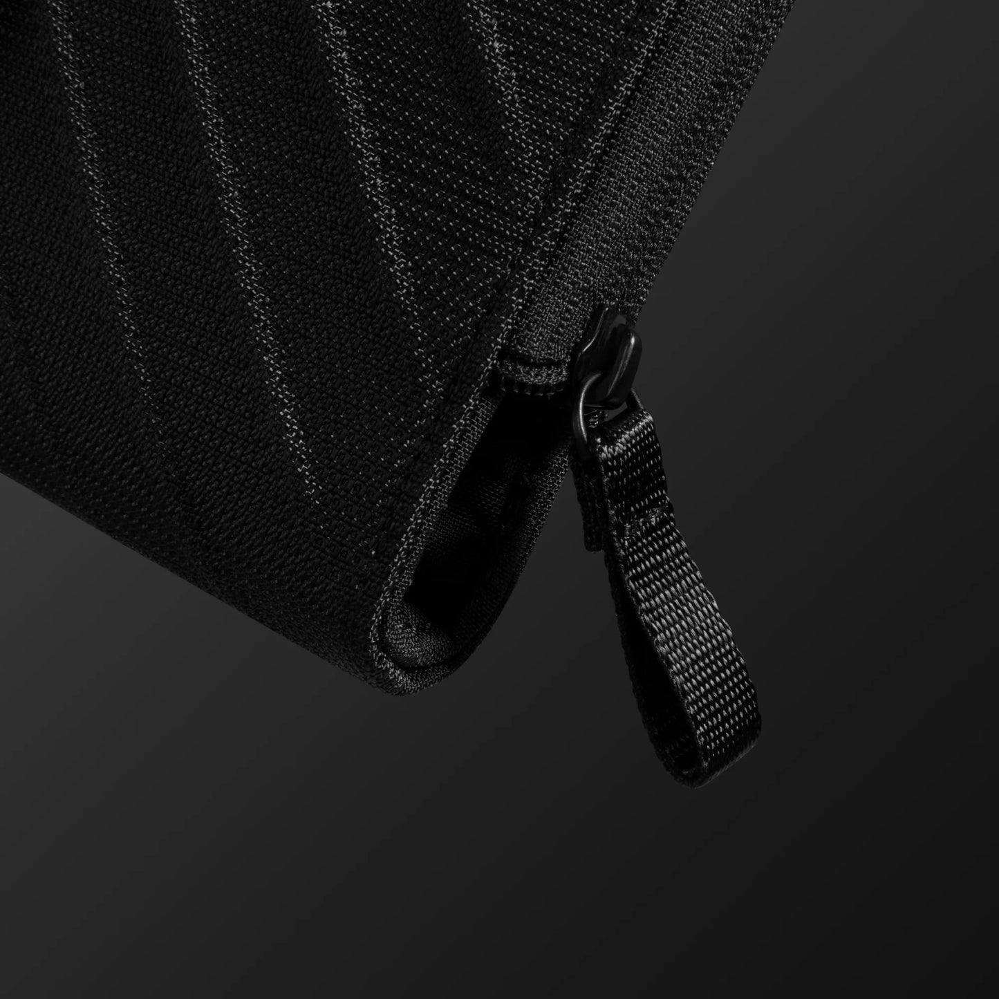 Sleeve Tomtoc Voyage-A10 for 13 Inch MacBook Black