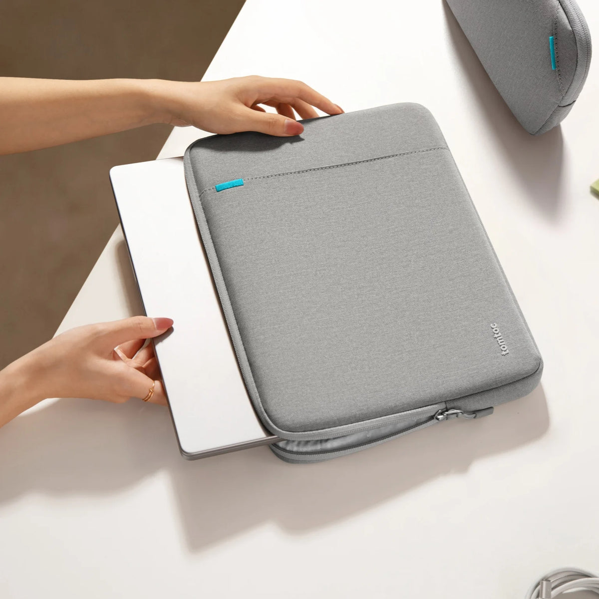 Sleeve Tomtoc Defender for 13'' AIR/PRO Gray with Pouch