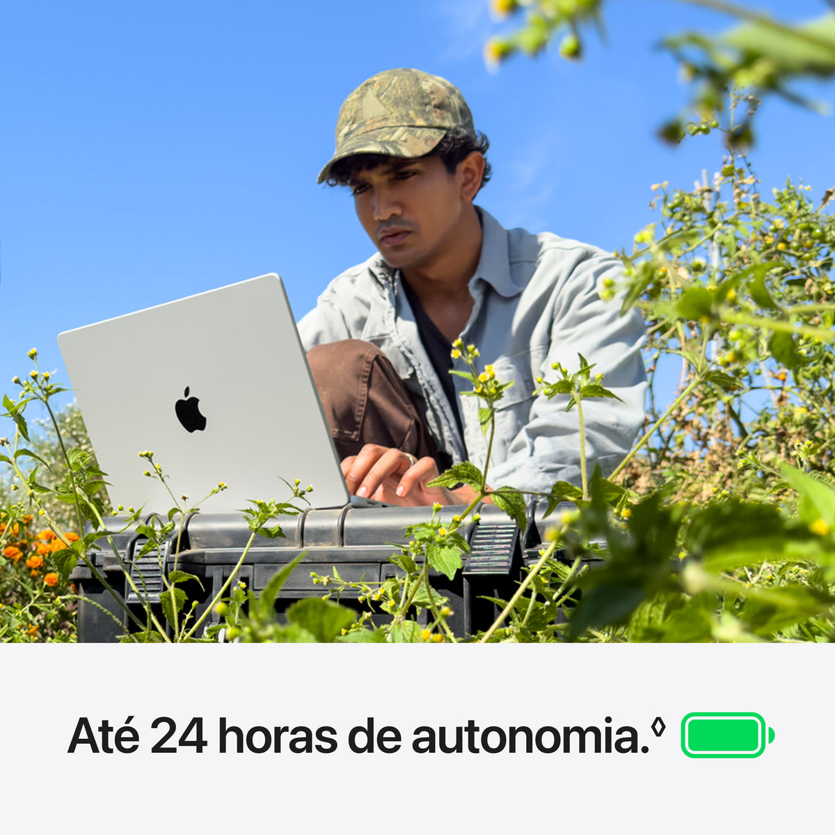 MacBook_Pro_14-inch_M6_Space_Black_PDP_Image_Position_5__pt-PT