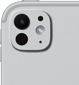 Vista traseira do iPad Pro, prateado, sistema de câmaras pro com objetiva de cinco elementos e flash True Tone adaptativo