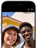 Vista frontal do iPhone 17, com a funcionalidade Enquadramento central para fotografias em utilização