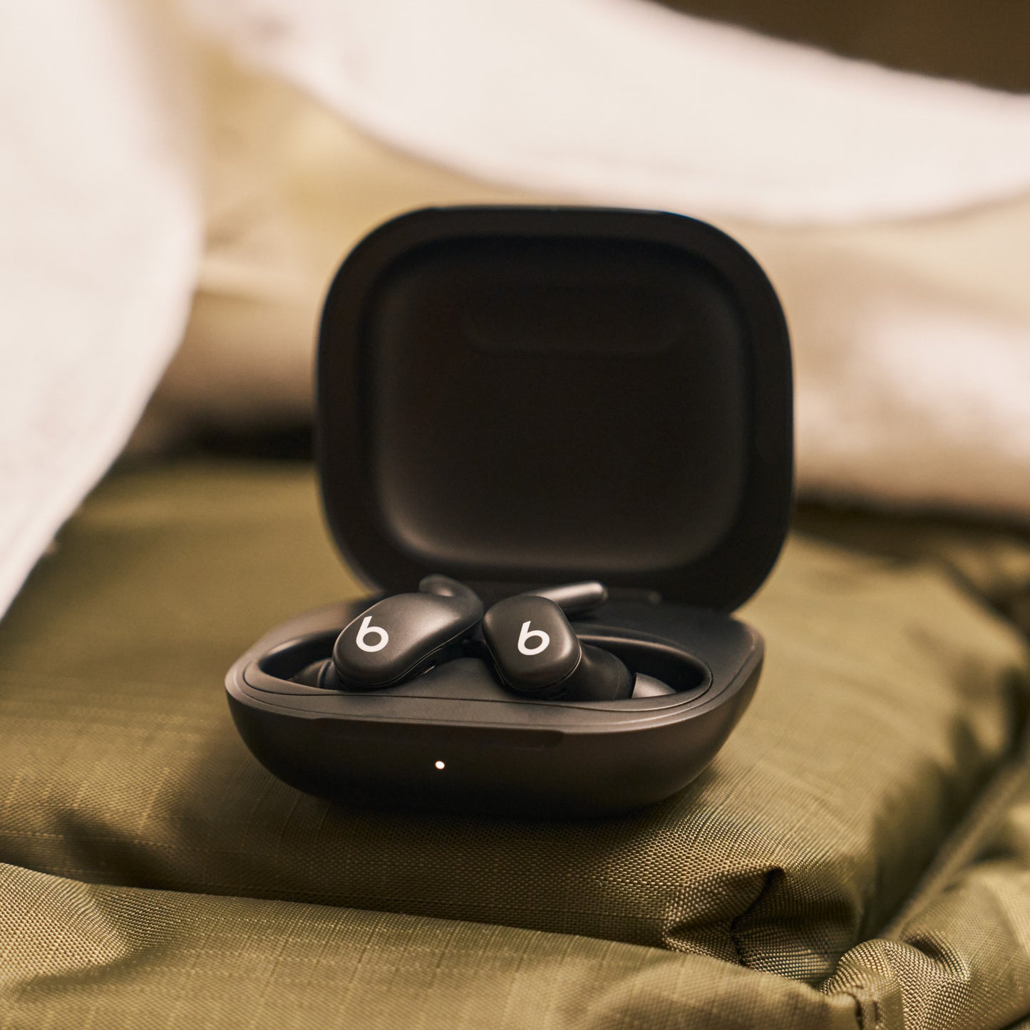 Earbuds Beats Powerbeats Fit Preto