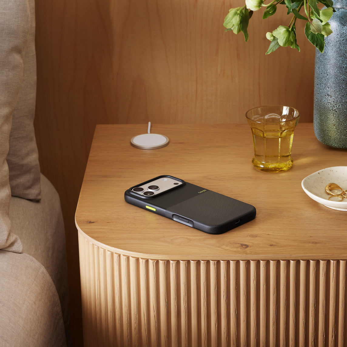 Capa Beats Rugged iPhone 17 Pro Max Preto