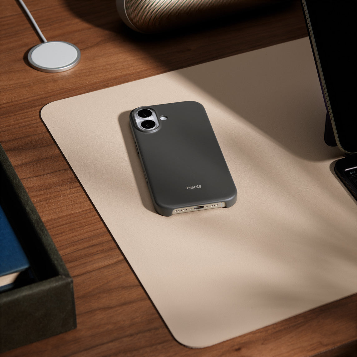 Capa Beats Case iPhone 17 Granito
