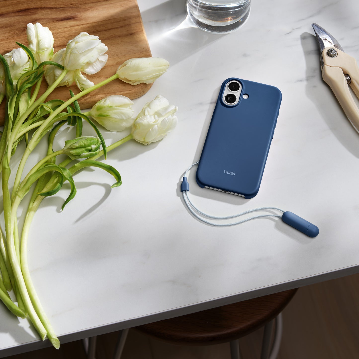 Capa Beats Kickstand iPhone 17 Azul