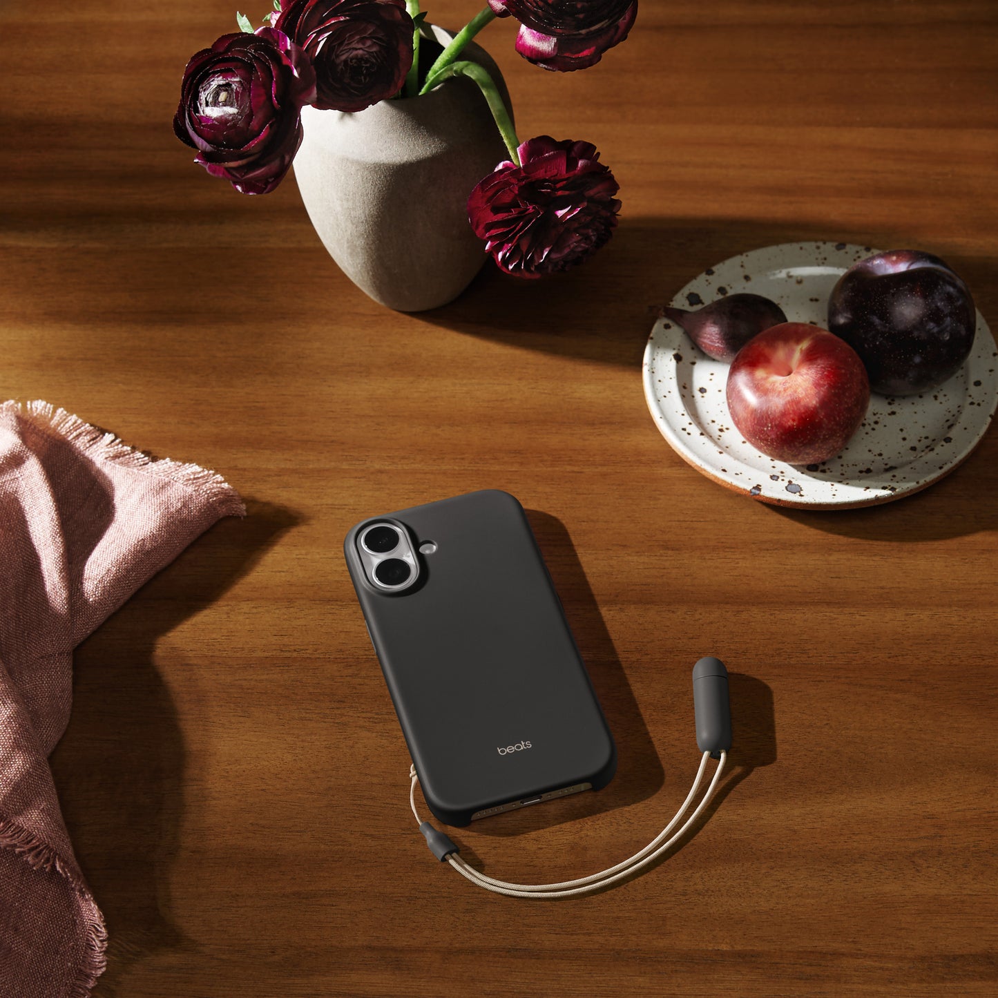 Capa Beats Kickstand iPhone 17 Granito