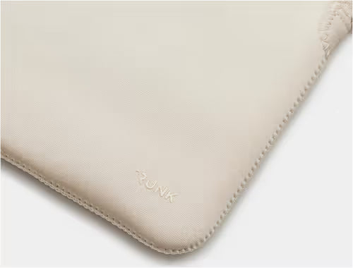 Sleeve Trunk 15" MacBook Air Bege
