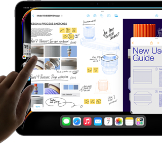 Vista multitarefa do iPadOS no iPad Pro a mostrar várias apps a funcionar em simultâneo.